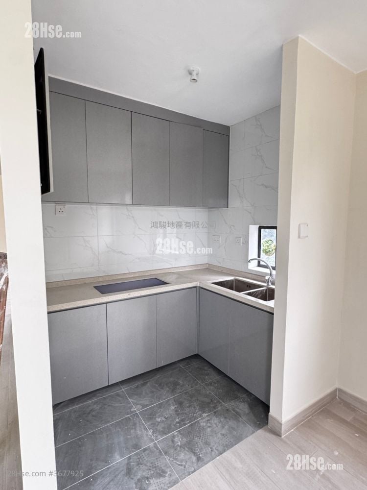 村屋 售盘 3 房 , 2 浴室