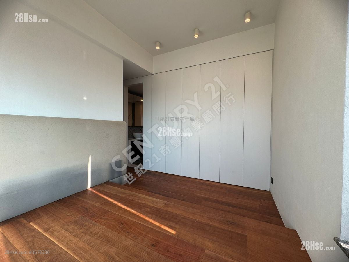 Festival City Sell 3 Bedrooms , 2 Bathrooms 785 ft²