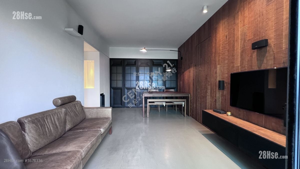 Festival City Sell 3 Bedrooms , 2 Bathrooms 785 ft²