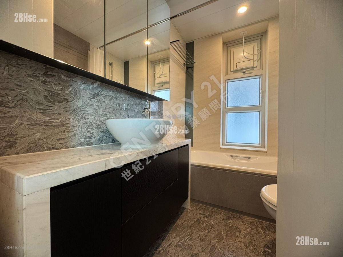 Festival City Sell 3 Bedrooms , 2 Bathrooms 785 ft²