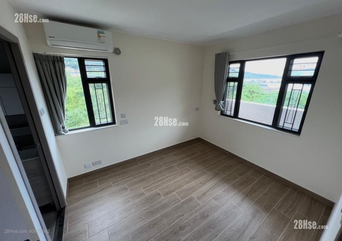 Village Rental 2 Bedrooms , 2 Bathrooms 700 ft²