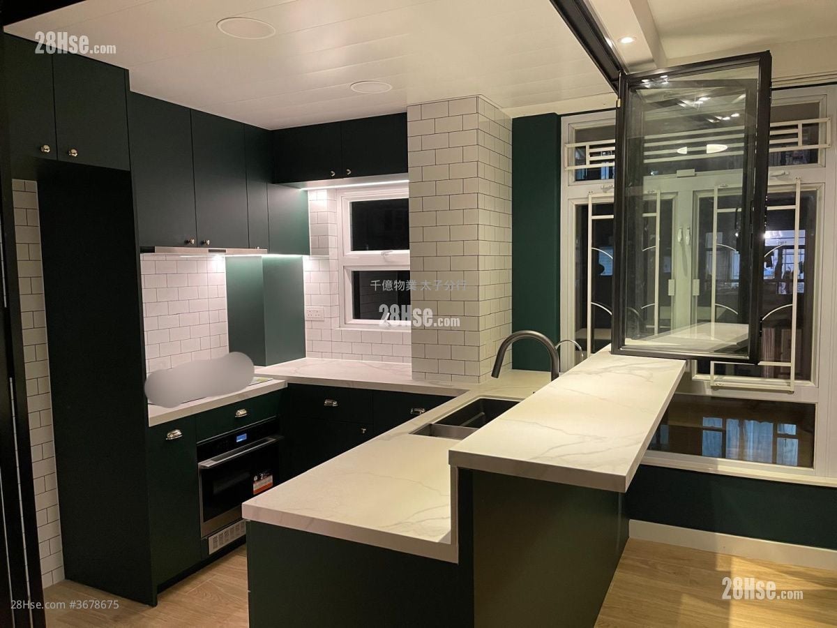 美孚新邨 售盘 2 房 , 2 浴室 702 平方尺