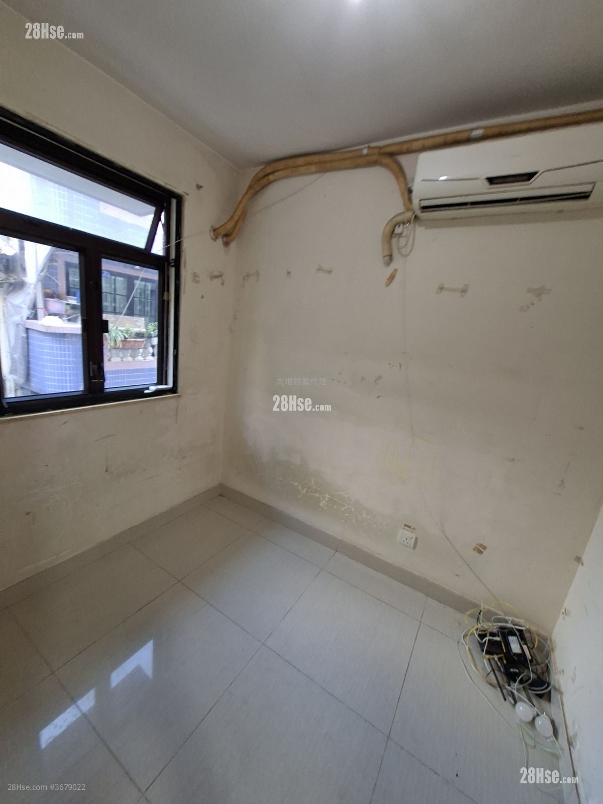 村屋 售盘 2 房 , 1 浴室 360 平方尺