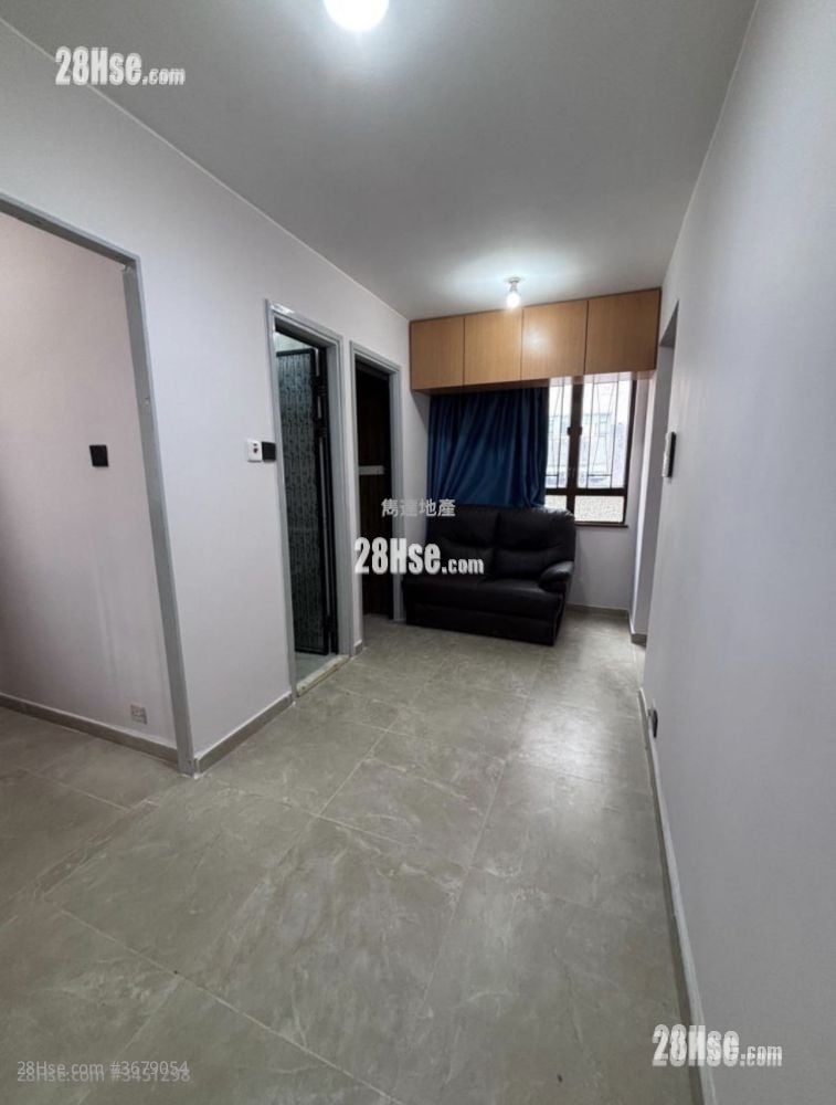 On Ying Mansion Sell 2 Bedrooms 228 ft²
