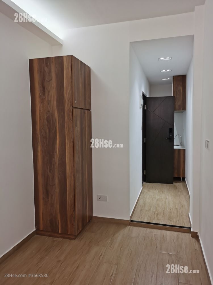 111 Pei Ho Street Rental 130 ft²