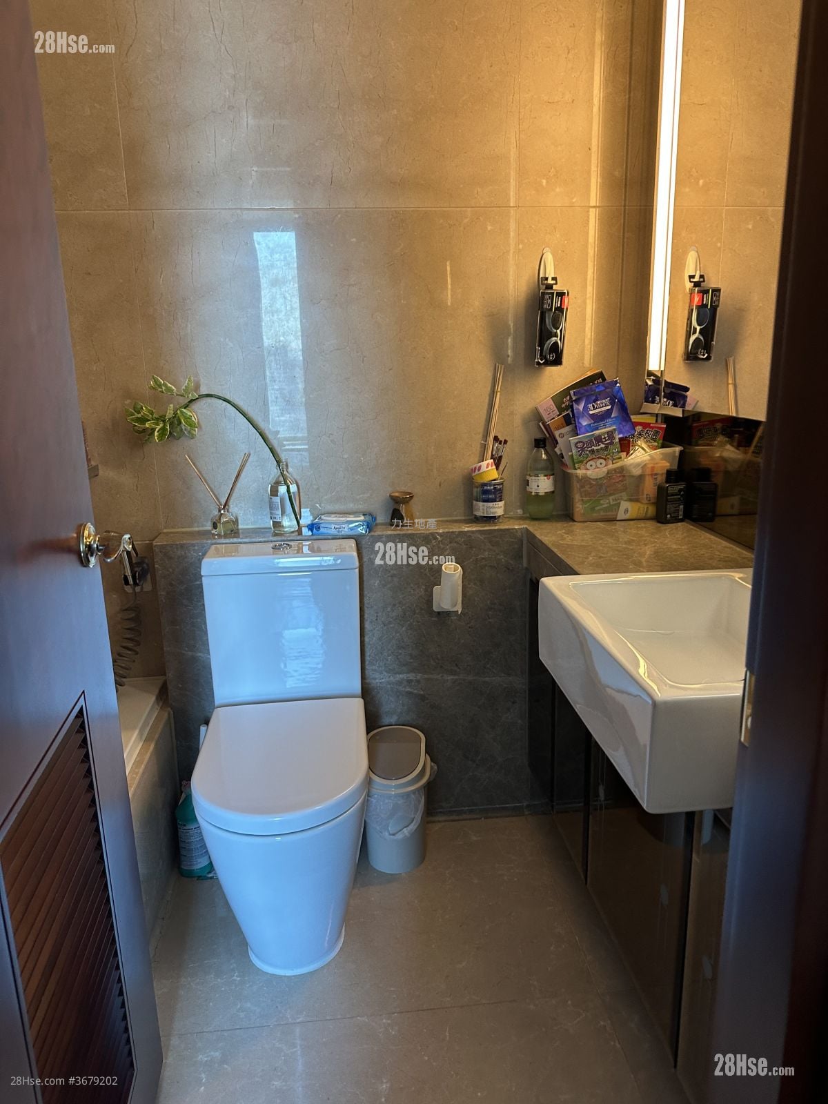 观月桦峯 售盘 3 房 , 2 浴室 808 平方尺