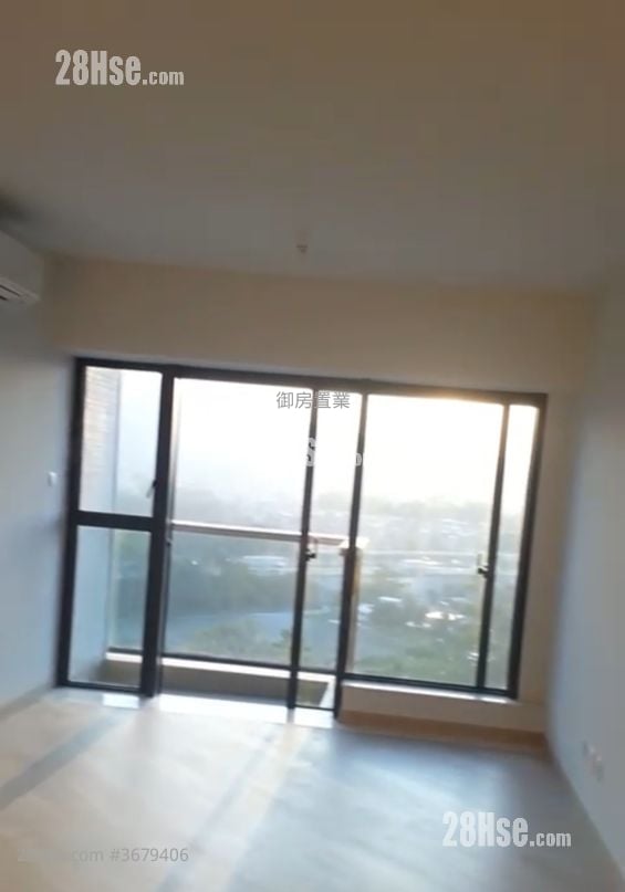 溱柏 售盤 3 房 774 平方呎