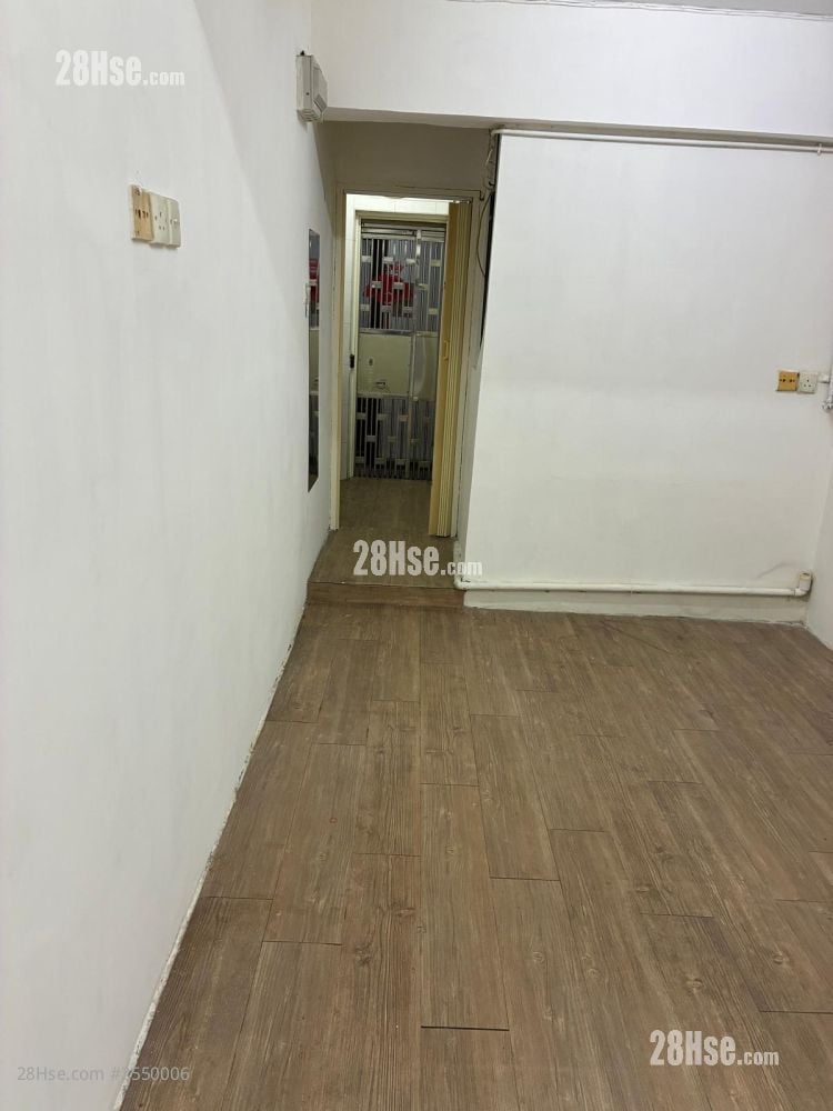 福安大廈 租盤 228 平方呎