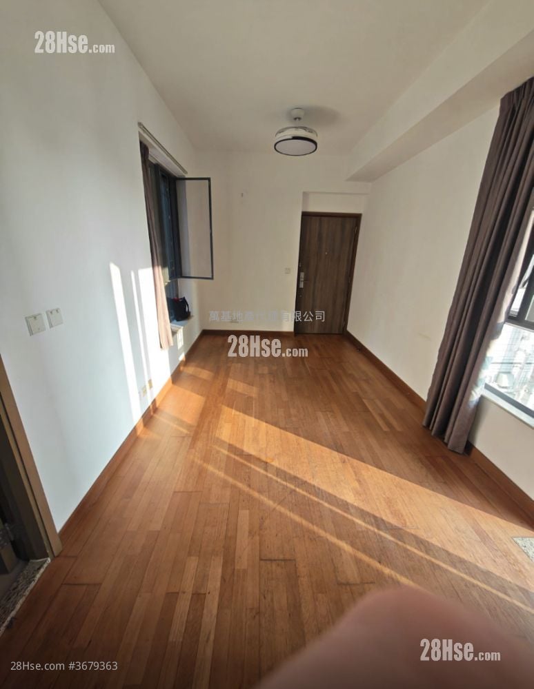 Heya Star Sell 2 Bedrooms , 1 Bathroom 520 ft²