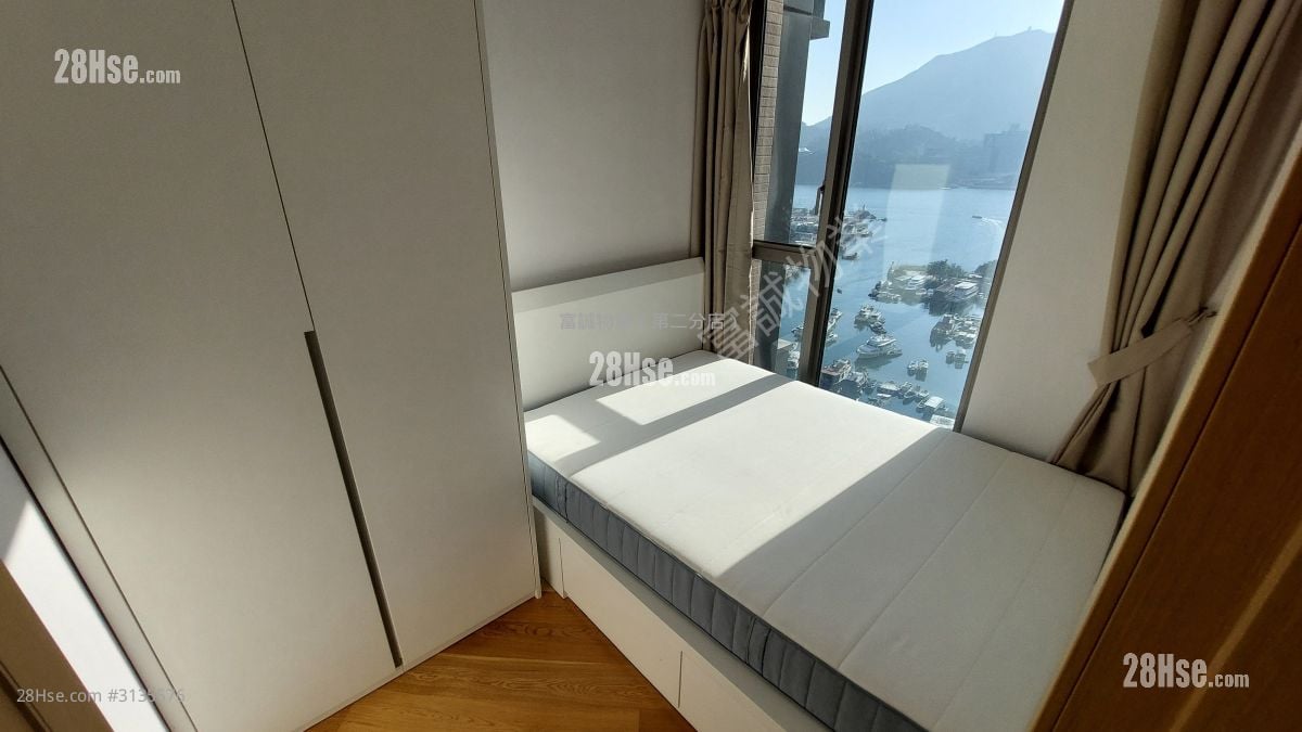 One East Coast Rental Studio , 1 Bathroom 264 ft²