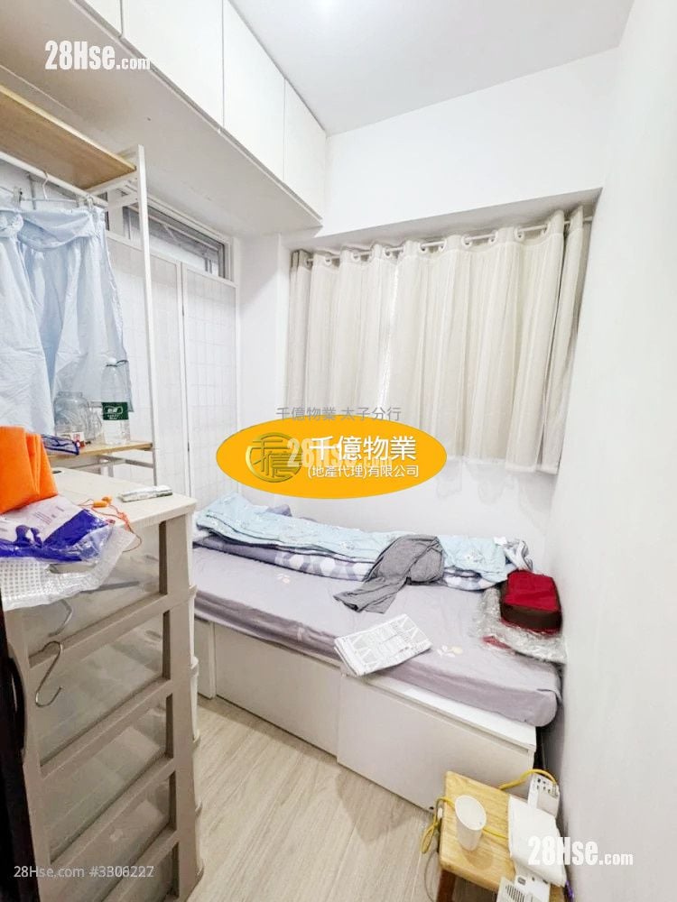 Kam Lai Court Sell 2 Bedrooms 268 ft²