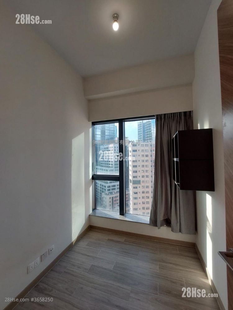 Novum East Sell 384 ft²