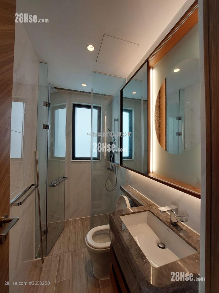 Novum East Sell 384 ft²