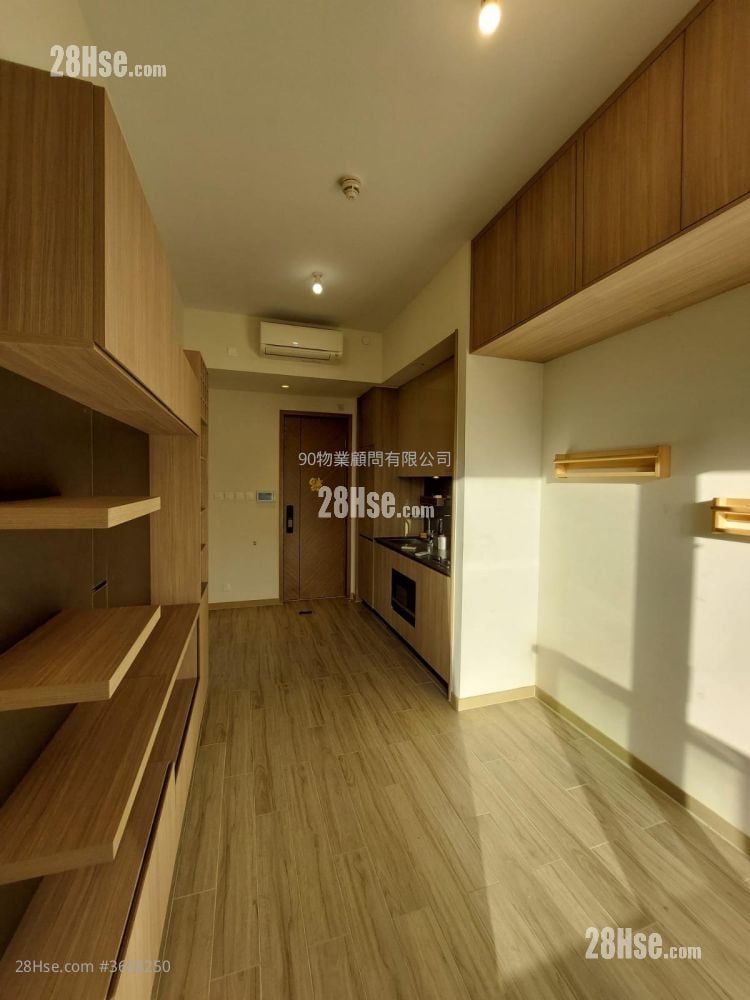 Novum East Sell 384 ft²