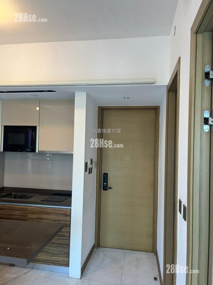 维峯 租盘 1 房 , 1 浴室 284 平方尺