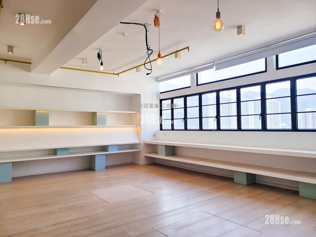 發達中心 售盤 3,326 平方呎