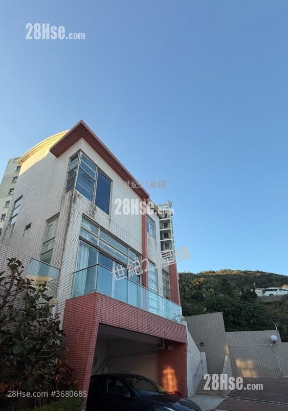 Sunshine Villa Sell 3 Bedrooms 1,690 ft²