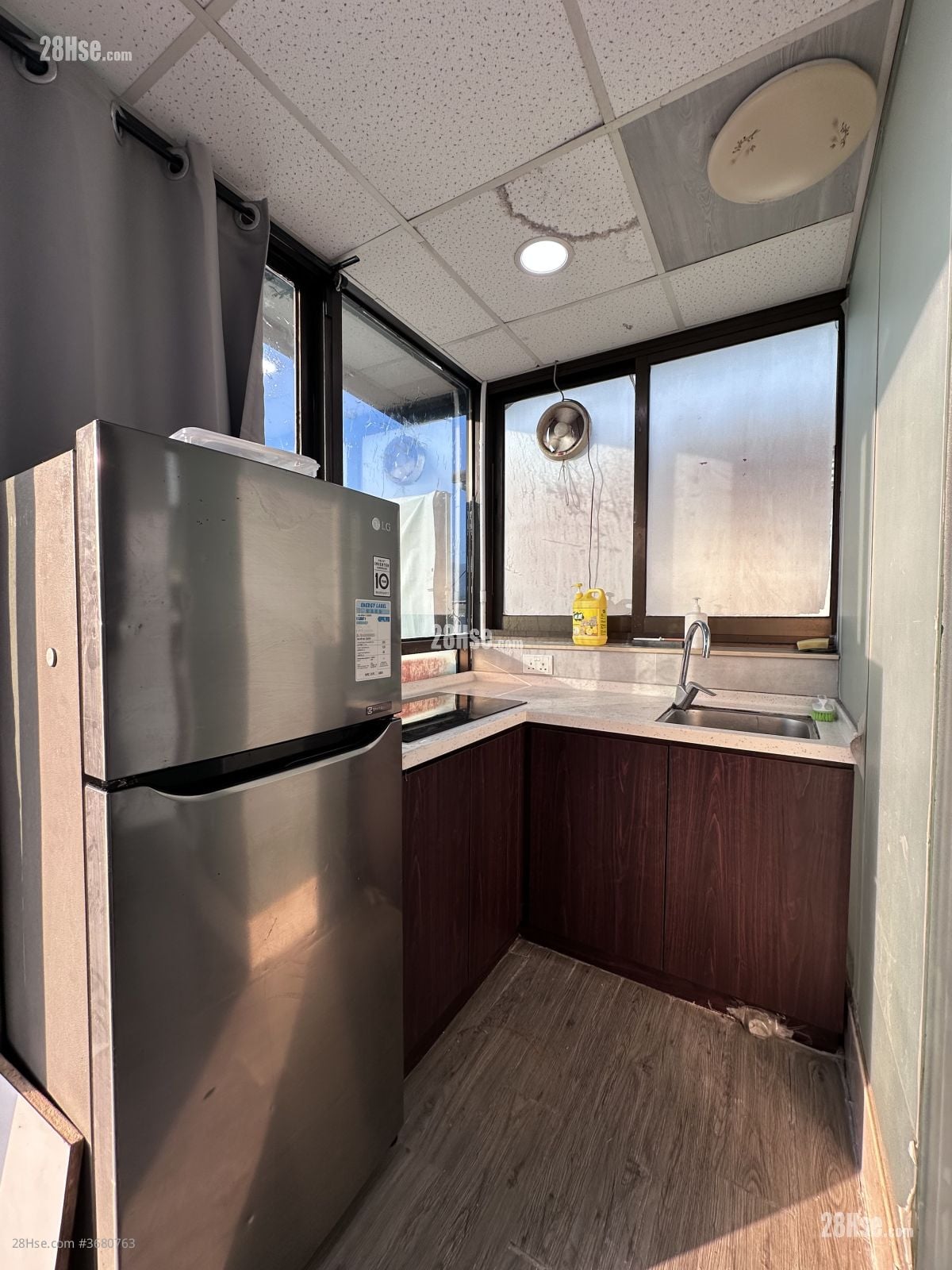 威斯登豪庭 租盘 1 房 , 1 浴室 300 平方尺