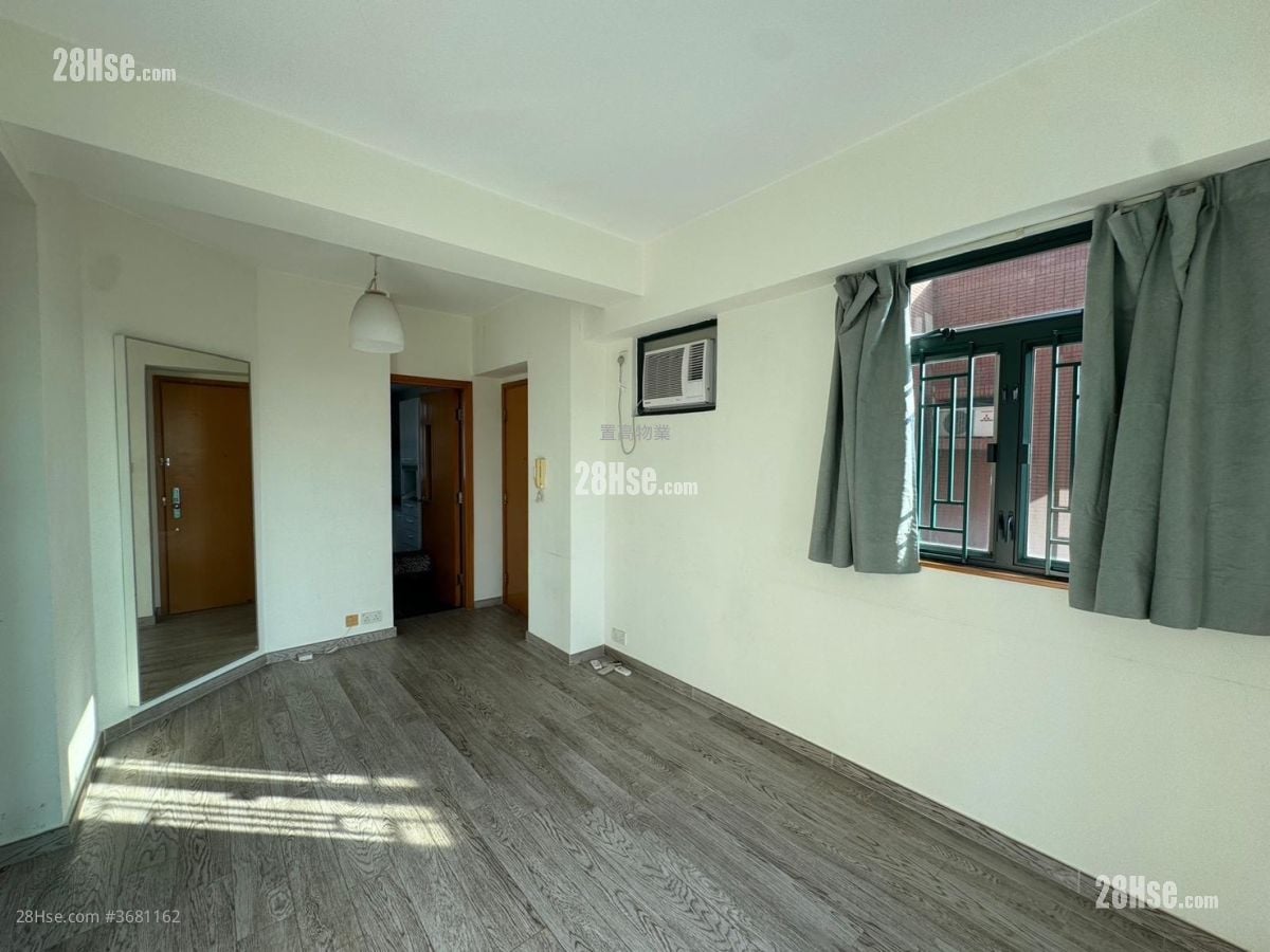 Kingsgate Sell 3 Bedrooms , 1 Bathroom 524 ft²