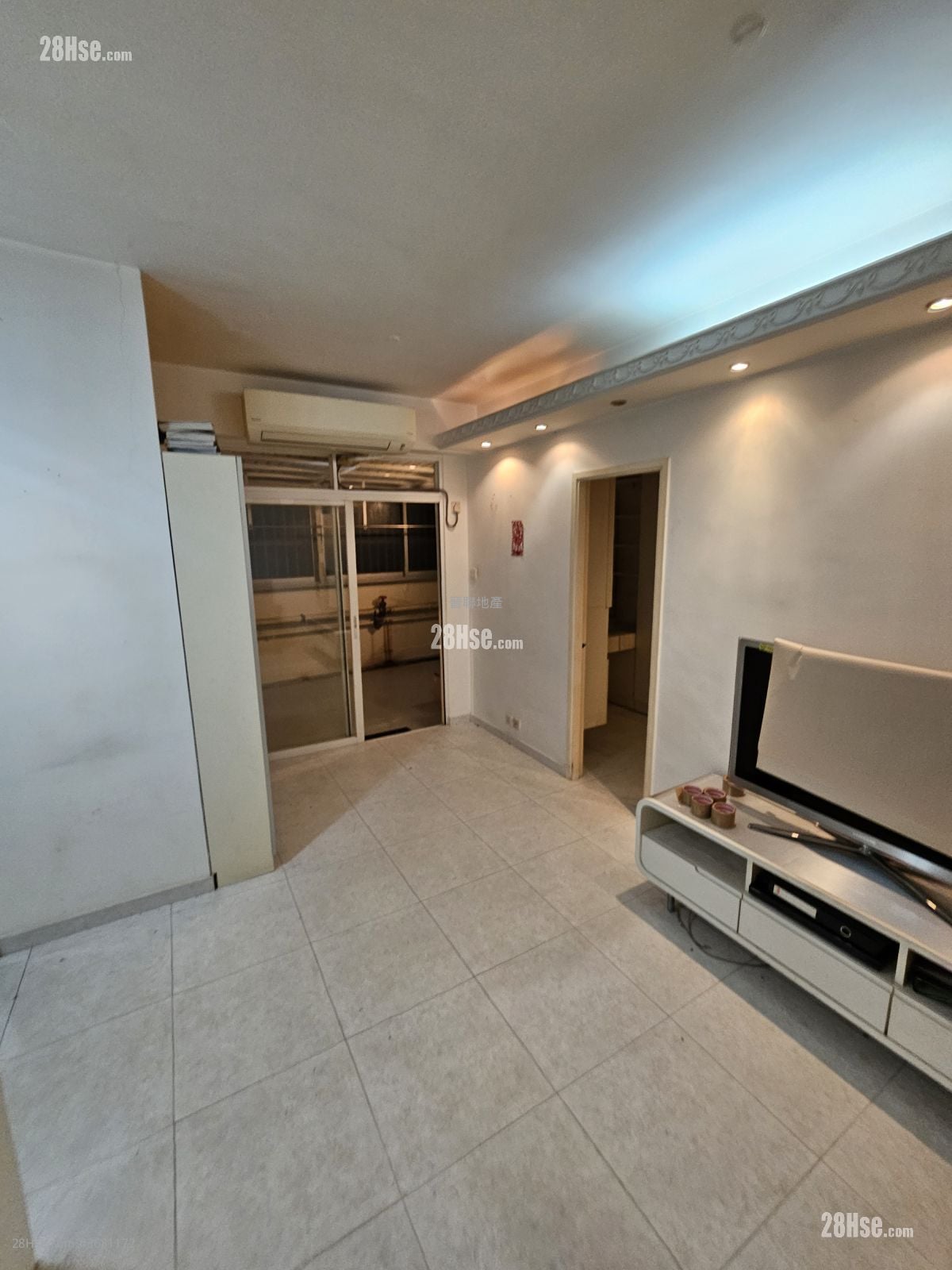 Chinese Mansion Sell 1 Bathroom 378 ft²