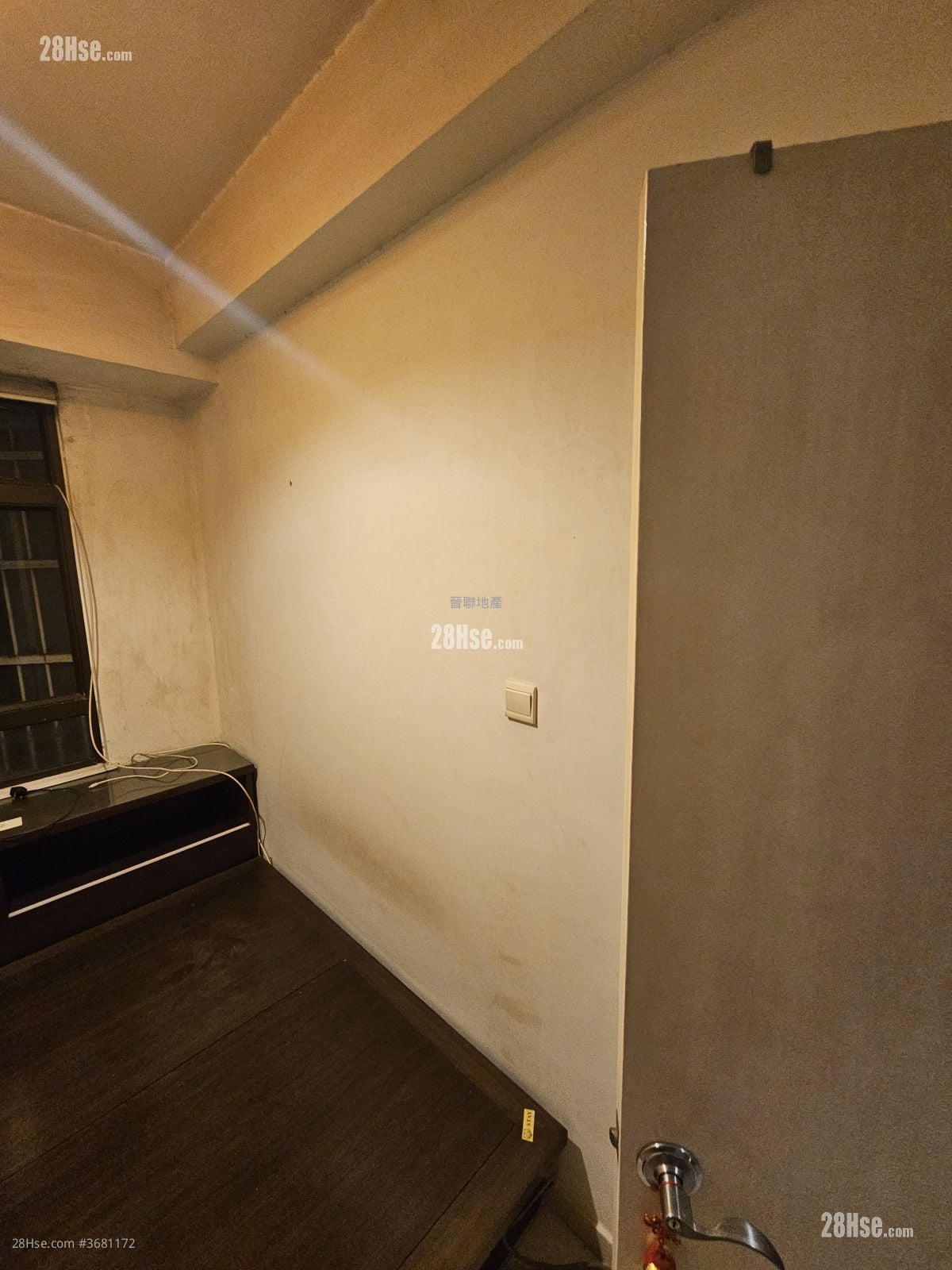 Chinese Mansion Sell 1 Bathroom 378 ft²