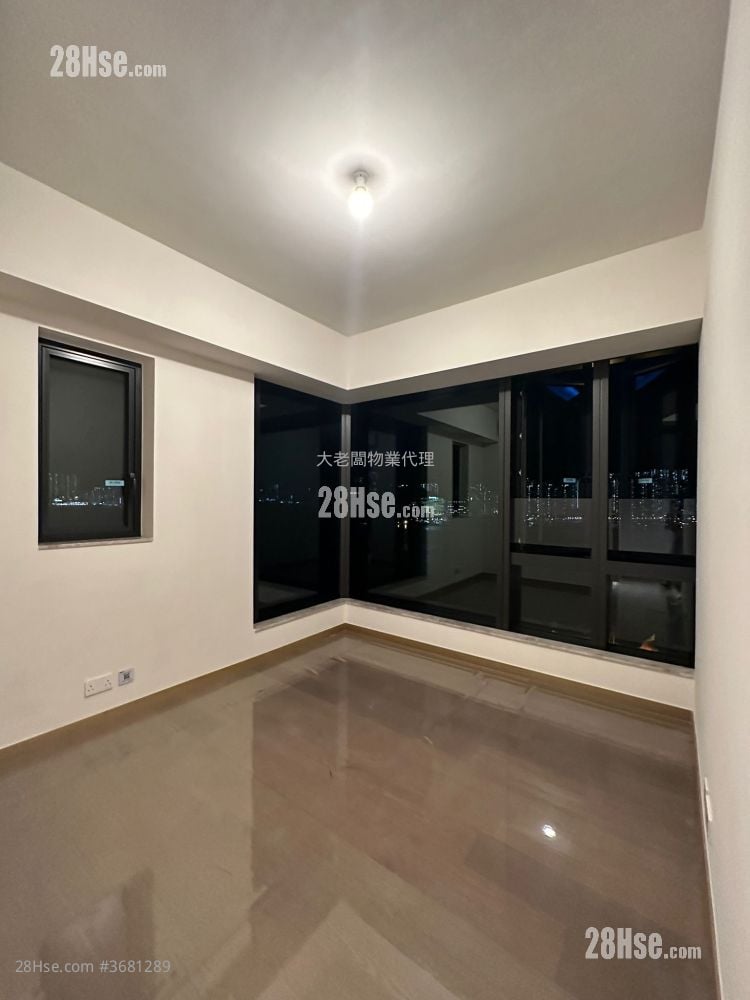 蔚蓝东岸 售盘 4 房 1,057 平方尺