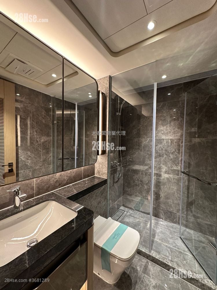 蔚蓝东岸 售盘 4 房 1,057 平方尺