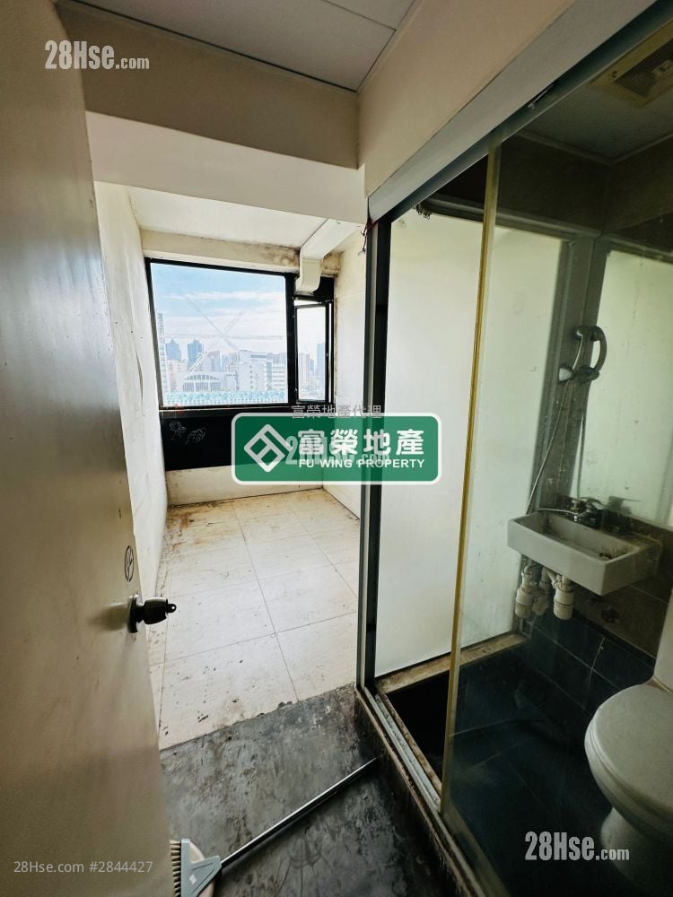 Alhambra Building Sell 5+ Bedrooms , 5+ Bathrooms 734 ft²