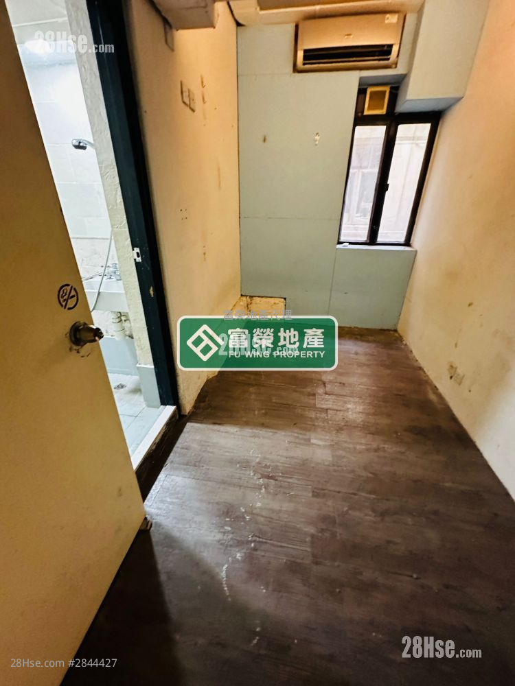 Alhambra Building Sell 5+ Bedrooms , 5+ Bathrooms 734 ft²