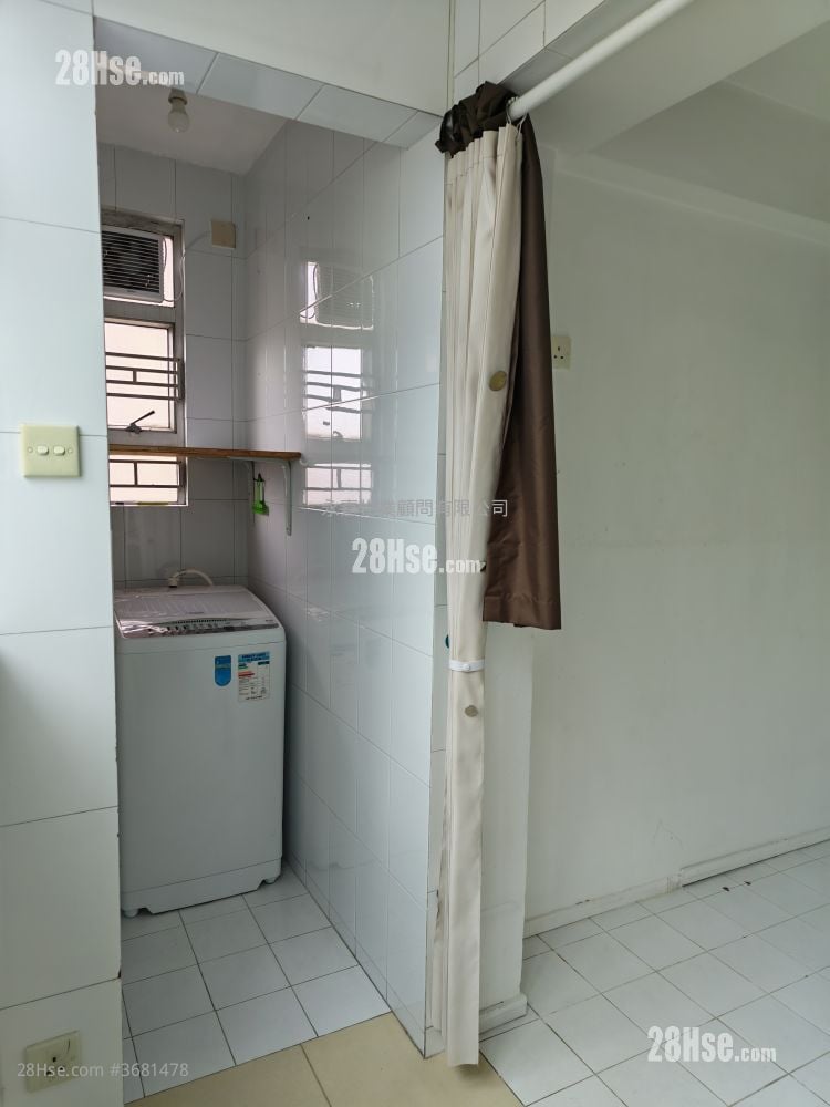 雅芳園 售盤 3 房 , 1 浴室 926 平方呎