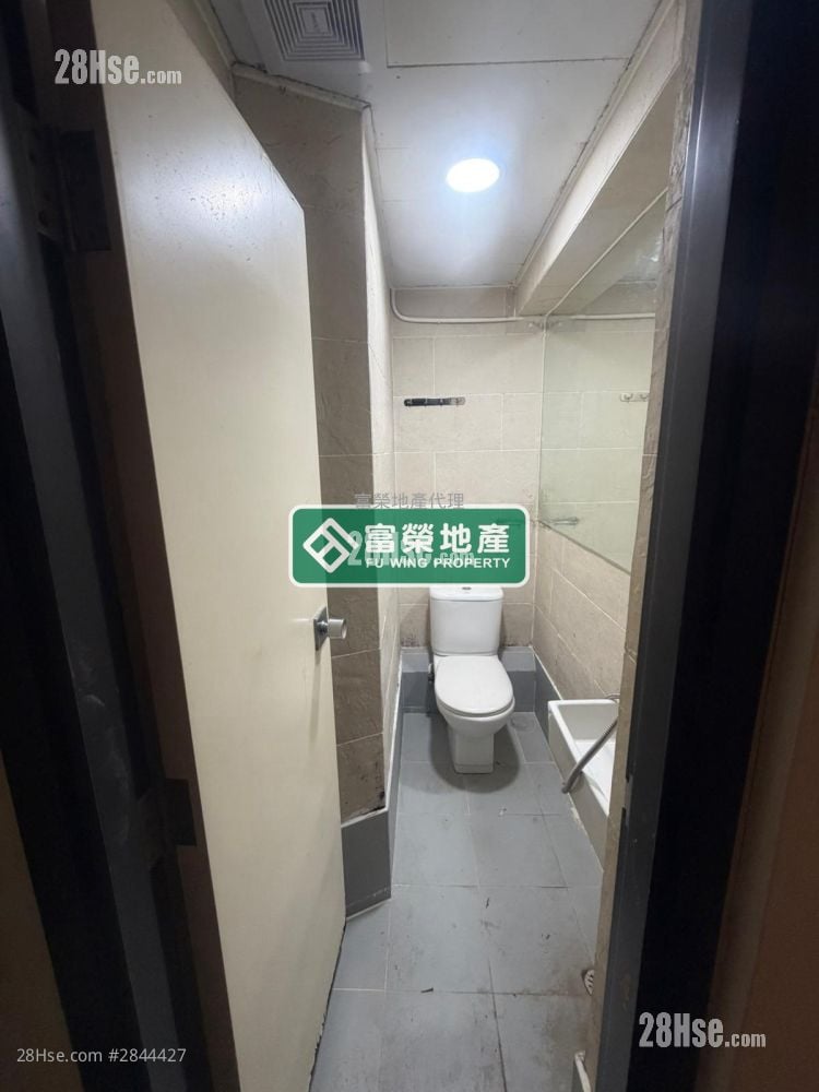 Alhambra Building Sell 5+ Bedrooms , 5+ Bathrooms 734 ft²