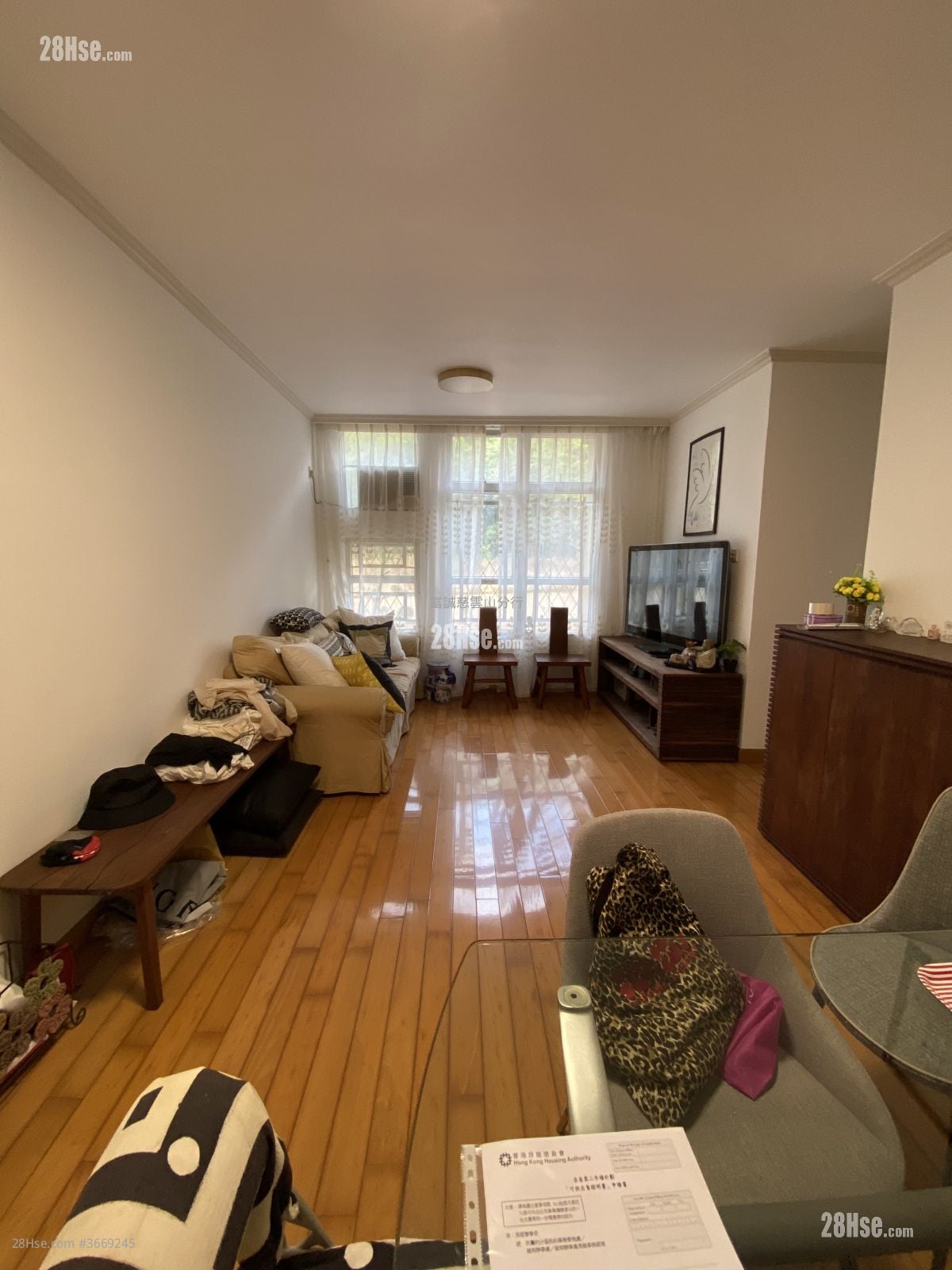 Tsz Oi Court Sell 3 Bedrooms , 2 Bathrooms 650 ft²