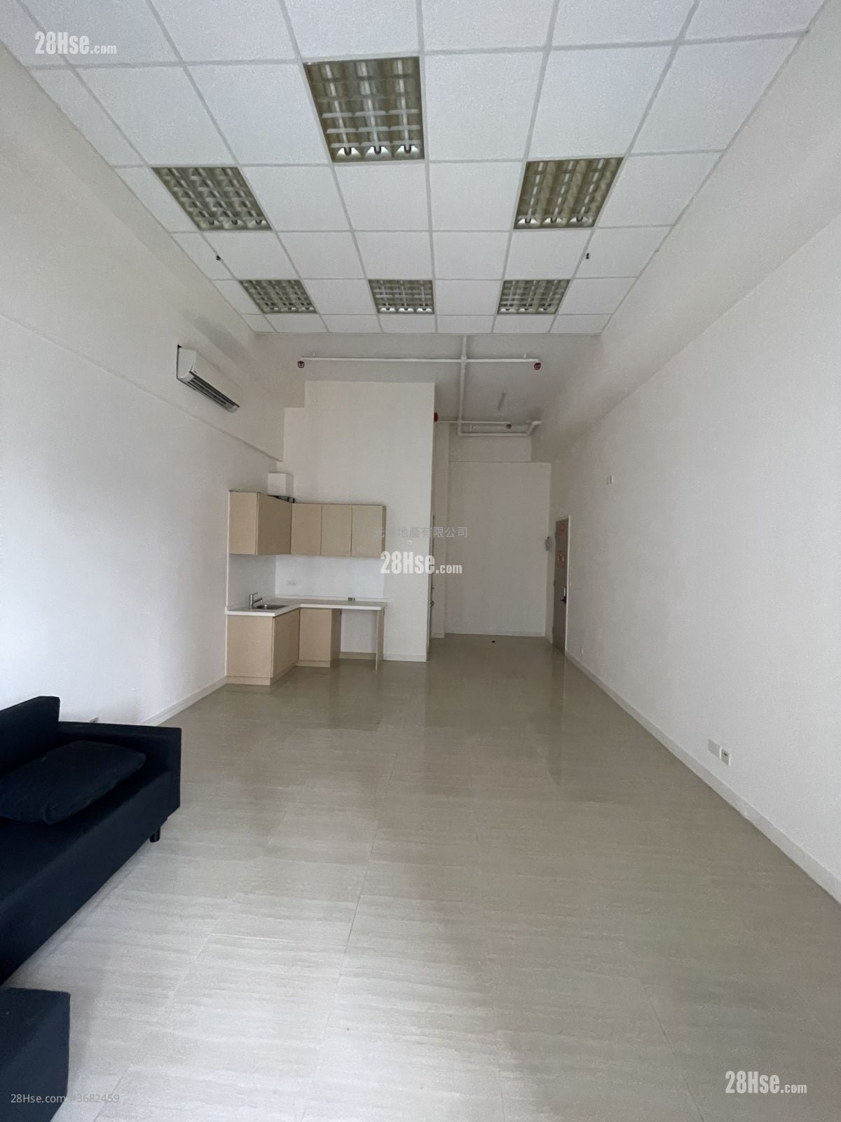 Dan6 Sell 1 Toilet 535 ft²