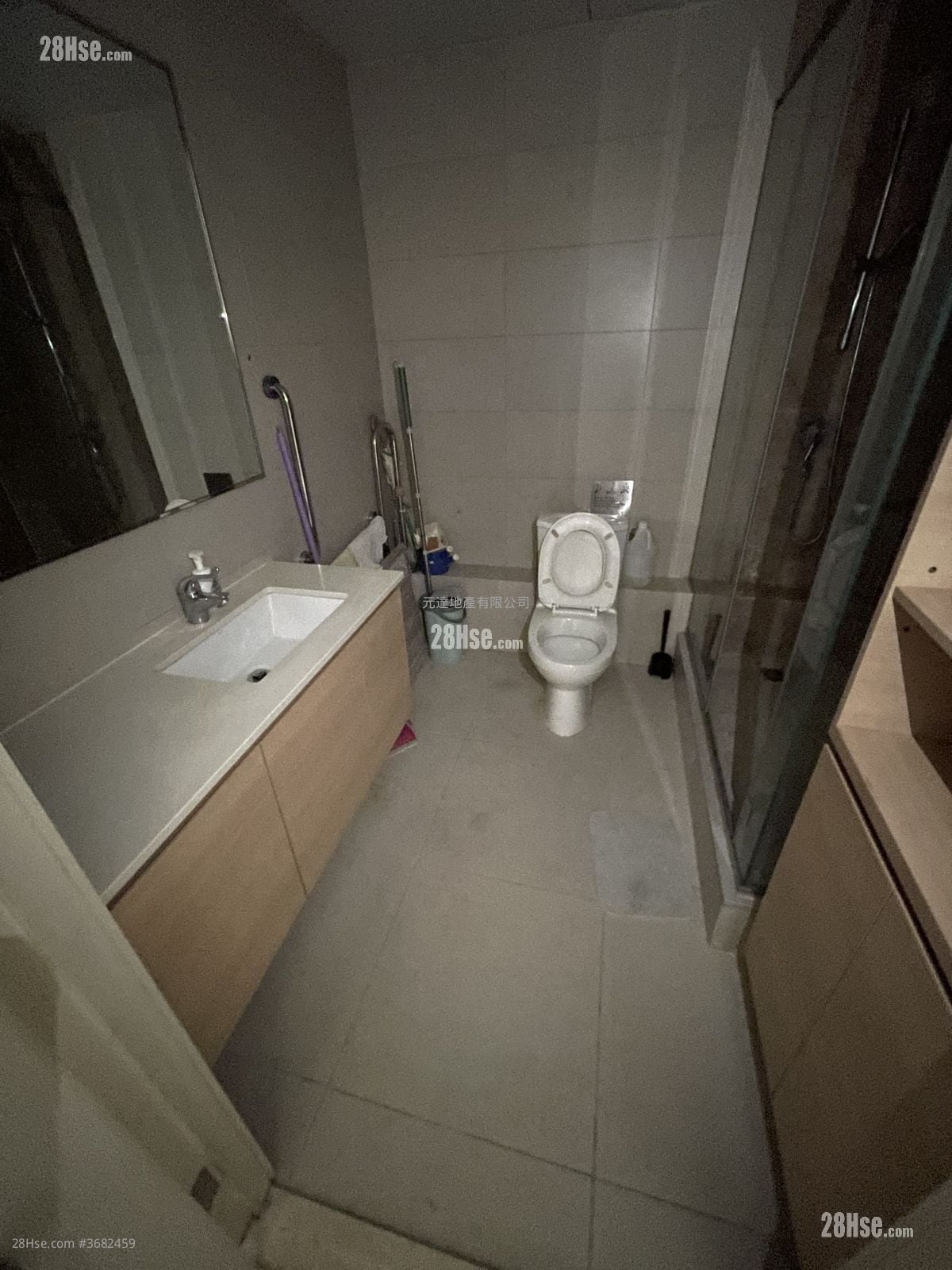 Dan6 Sell 1 Toilet 535 ft²