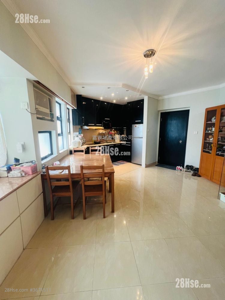 Fortress Metro Tower Sell 3 Bedrooms , 2 Bathrooms 982 ft²