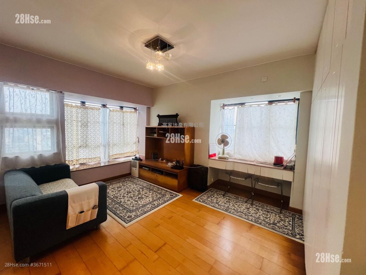 Fortress Metro Tower Sell 3 Bedrooms , 2 Bathrooms 982 ft²