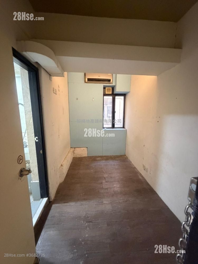 Alhambra Building Sell 734 ft²