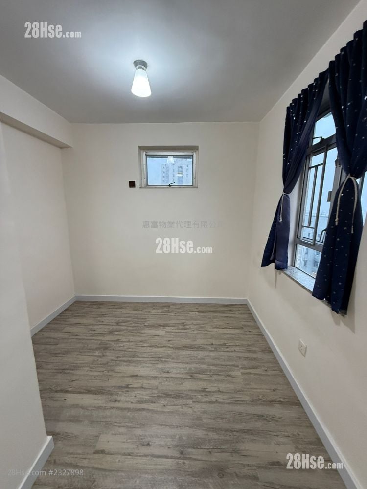 翠竹花园 售盘 3 房 , 1 浴室 592 平方尺