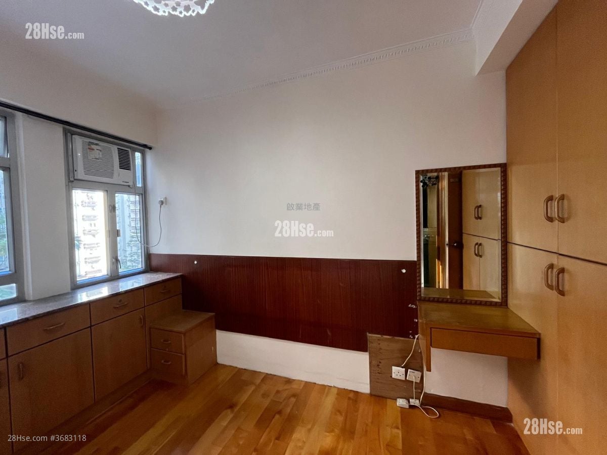 美孚新邨 租盘 3 房 , 2 浴室 827 平方尺