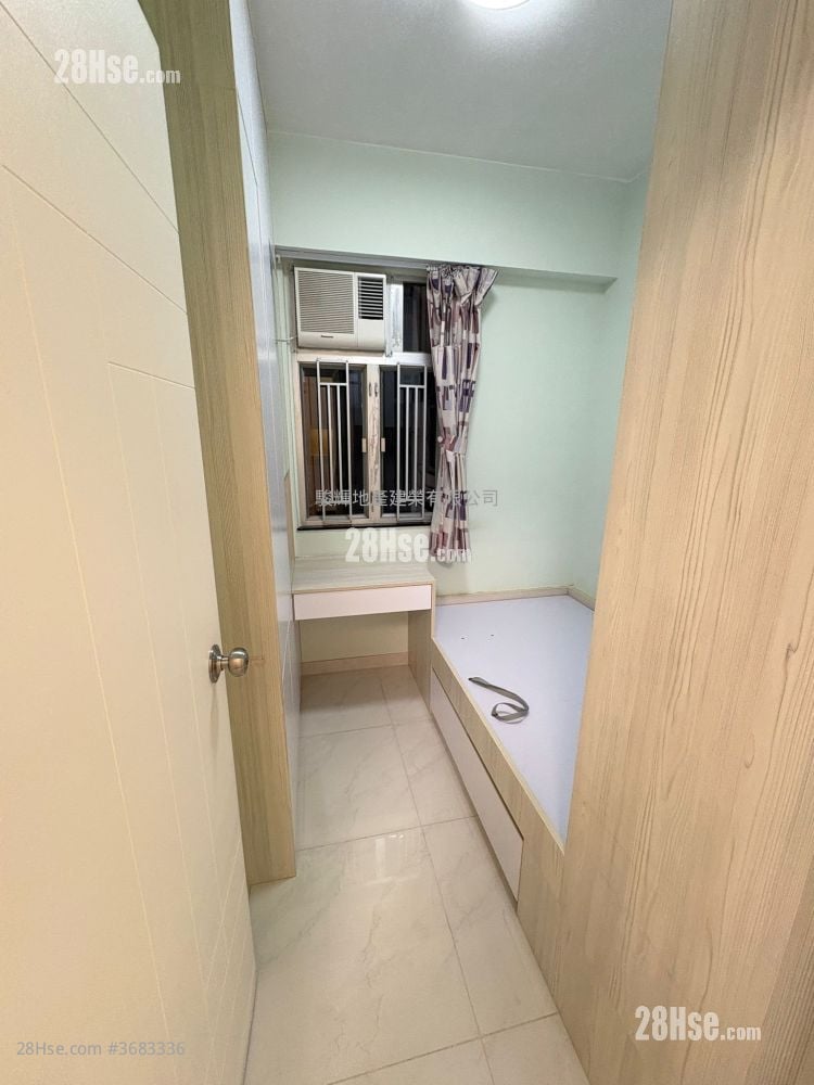 鸿光大厦 售盘 3 房 412 平方尺