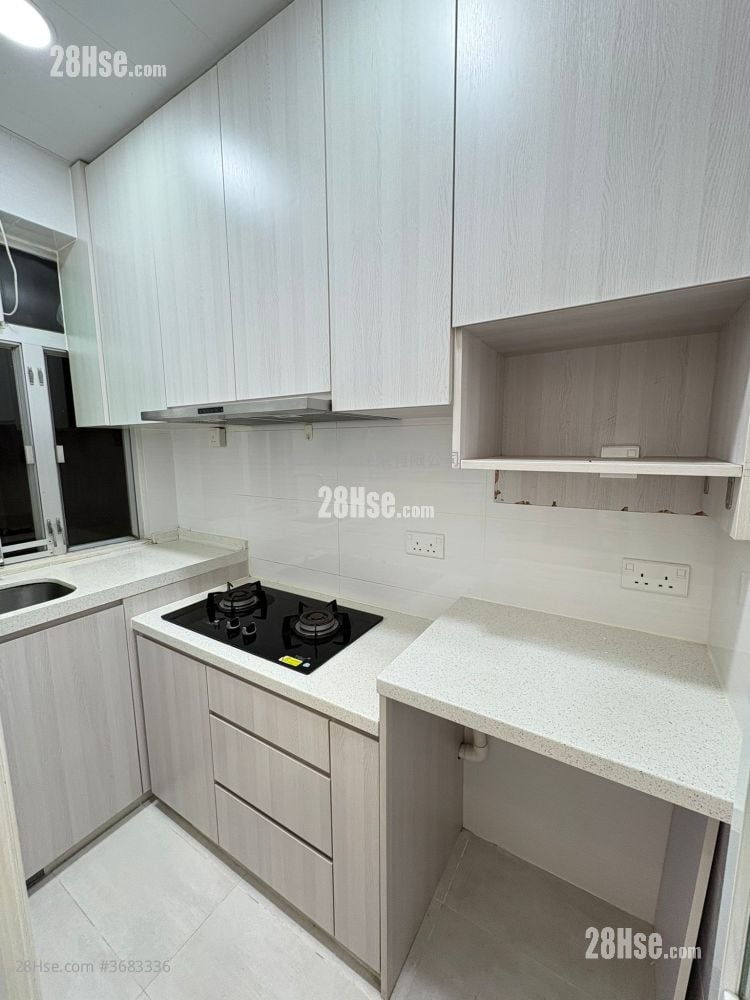 鸿光大厦 售盘 3 房 412 平方尺