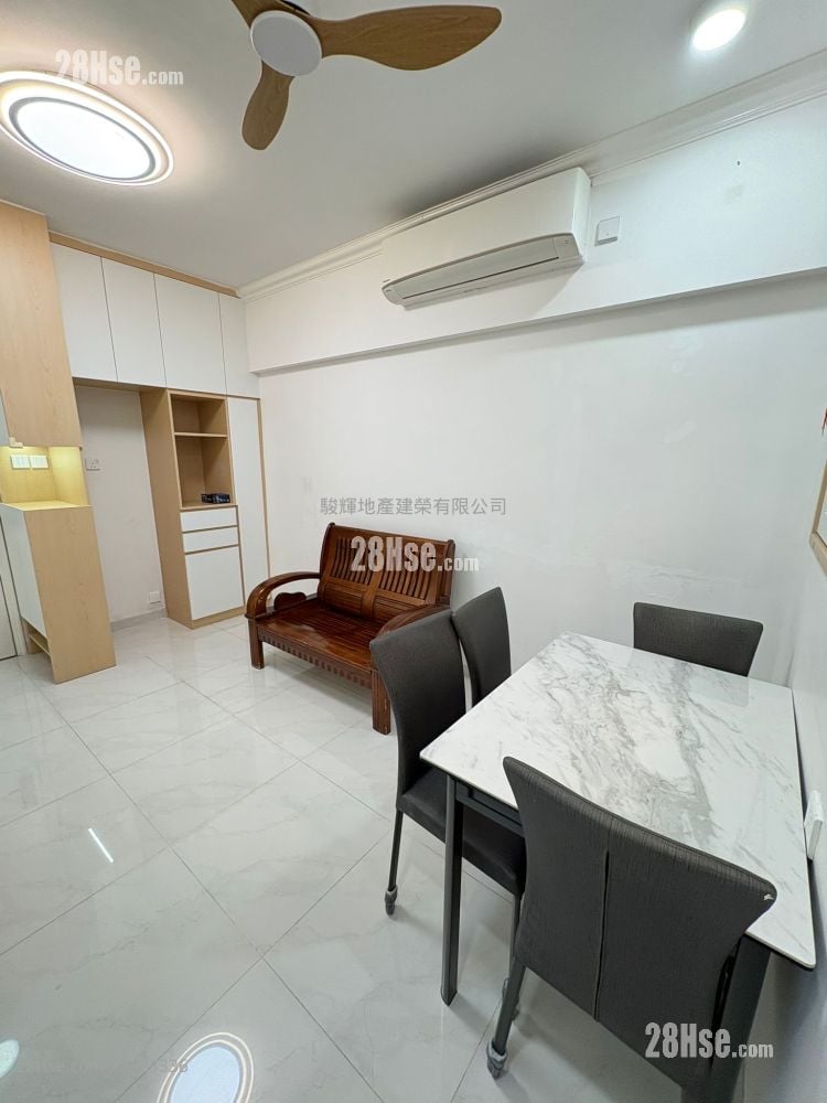 鸿光大厦 售盘 3 房 412 平方尺