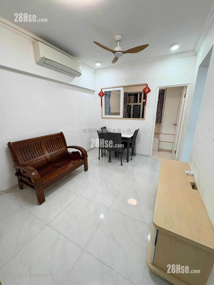 鸿光大厦 售盘 3 房 412 平方尺