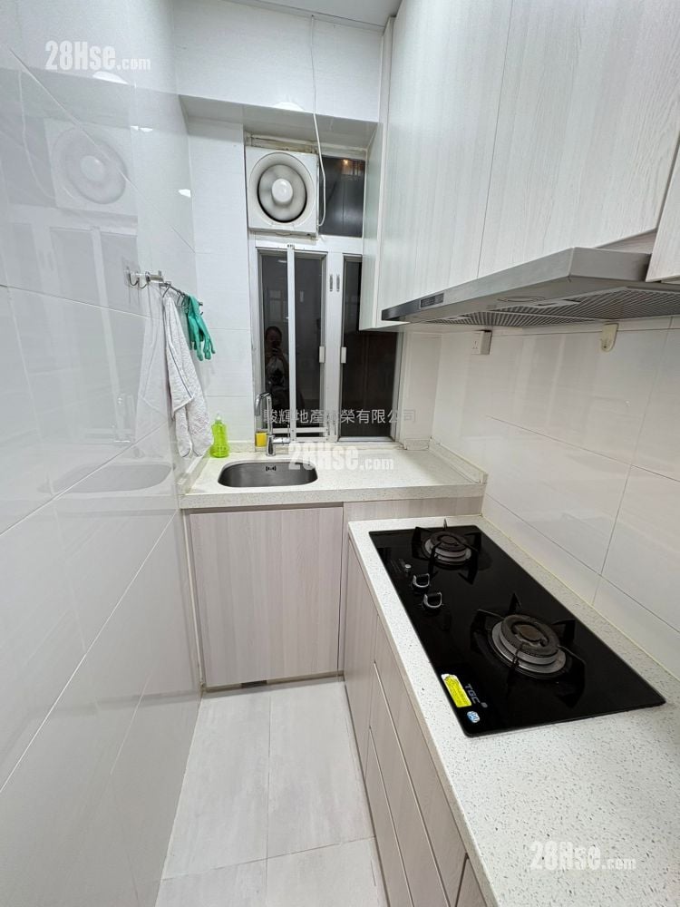 鸿光大厦 售盘 3 房 412 平方尺