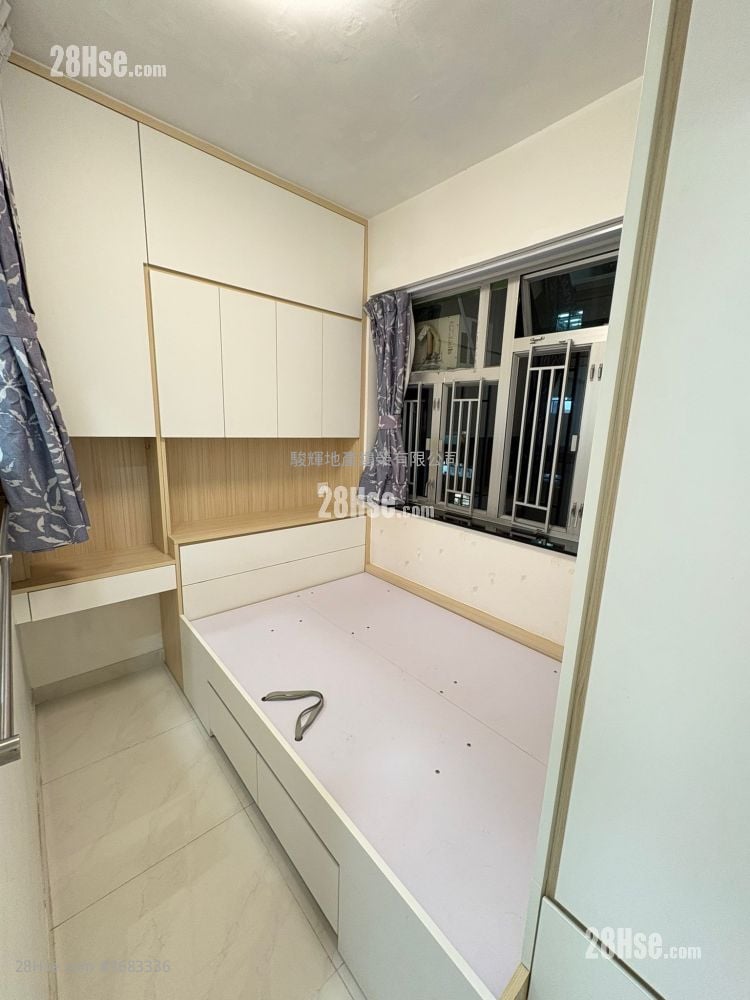 鸿光大厦 售盘 3 房 412 平方尺