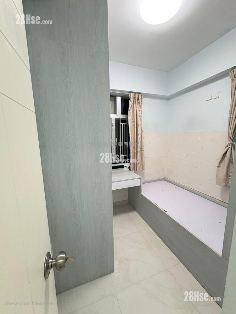 鸿光大厦 售盘 3 房 412 平方尺