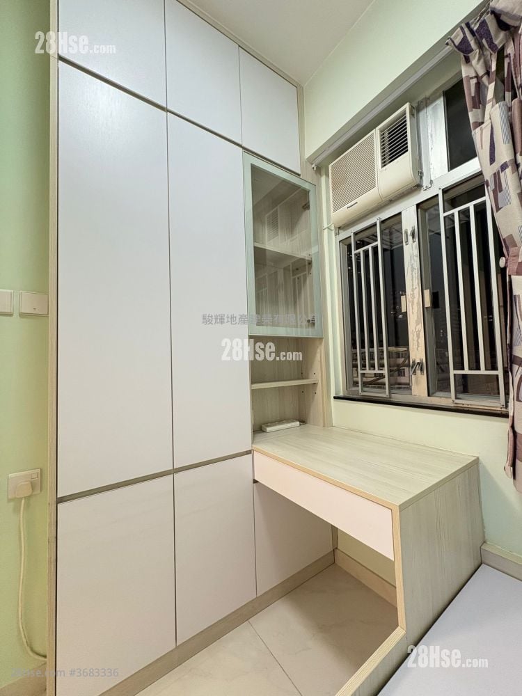 鸿光大厦 售盘 3 房 412 平方尺