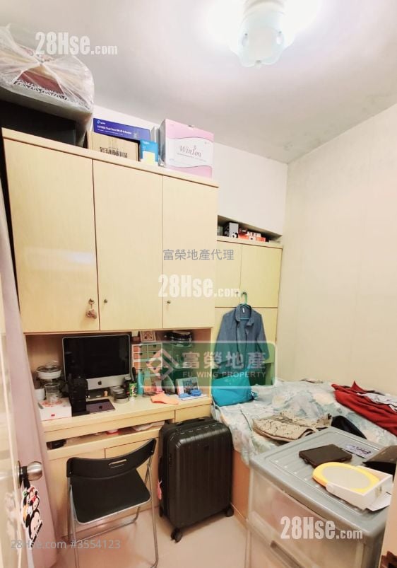 五宝大厦 售盘 2 房 , 1 浴室 370 平方尺