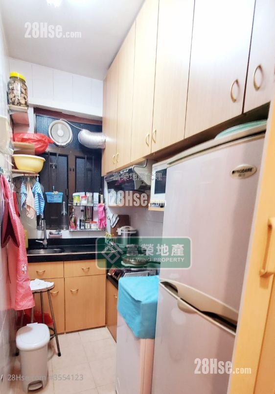 五宝大厦 售盘 2 房 , 1 浴室 370 平方尺