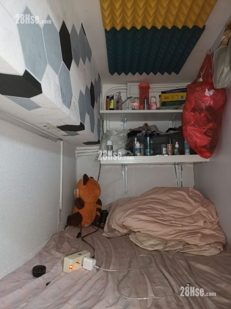 Hanyee Building Rental 4 Bathrooms 708 ft²